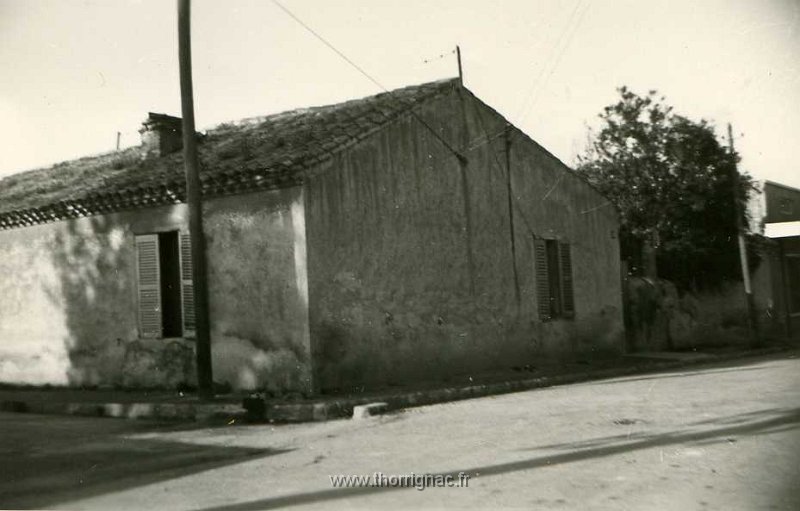 Maison Catala.jpg - "la maison du tailleur"  située derrière la maison du curé ( vue d'angle) lot 358. (Photo Didier Anton)