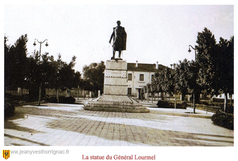 Statue General Lourmel.jpg - La statue du Général Lourmel