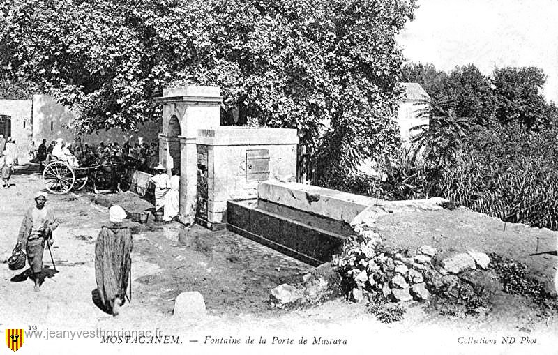 Fontaine de la Porte de Mascara.jpg - Fontaine de la Porte de Mascara
