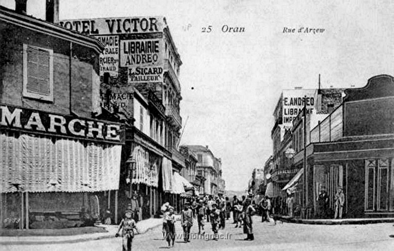 45.jpg - Début de la rue d'Arzew en 1900
