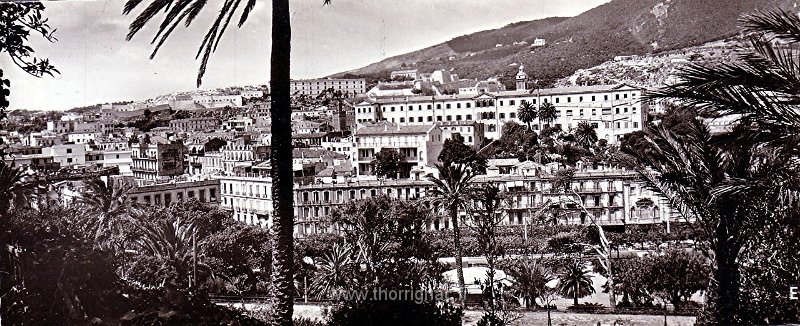 310.jpg - Les bas-quartiers et l'hôpital Baudens
